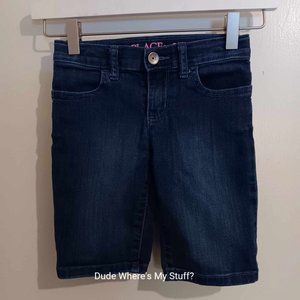 CHILDREN'S PLACE "SKIMMER" STRETCHY DENIM SHORTS - SIZE 6 (20" WAISTx7" INSEAM)